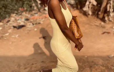 ONGLA TONYE VICkY ORNELLA