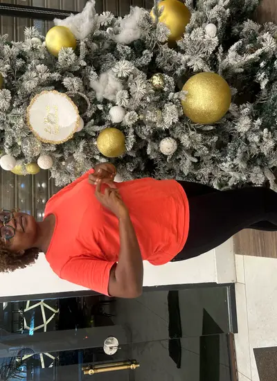 Noora flore, Lewe tounkam