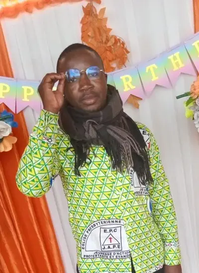 Mbia Rostand 