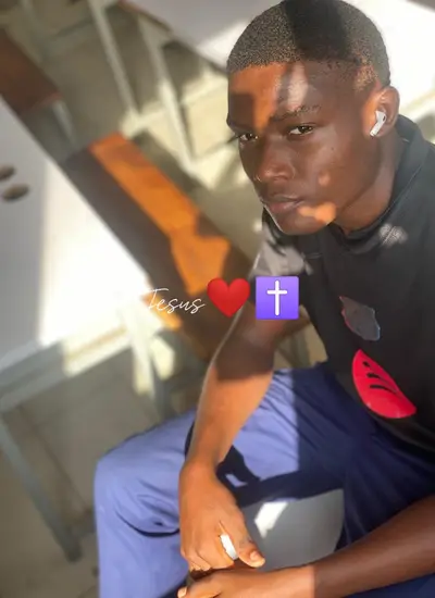 Marc~Besdo ✝️🇨🇲