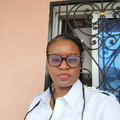 Dr Ndangue