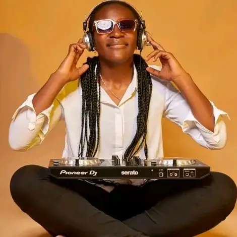 Dj Sandra