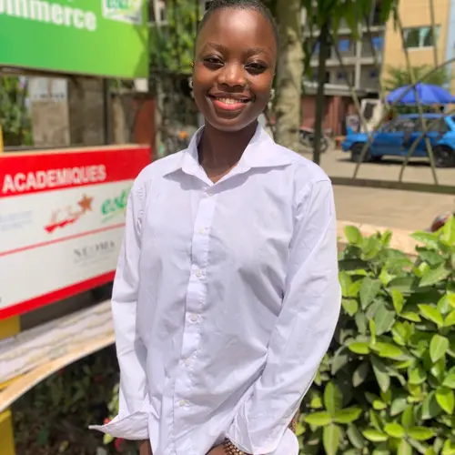 Motouom pokam ngnie Rihanna Manuella