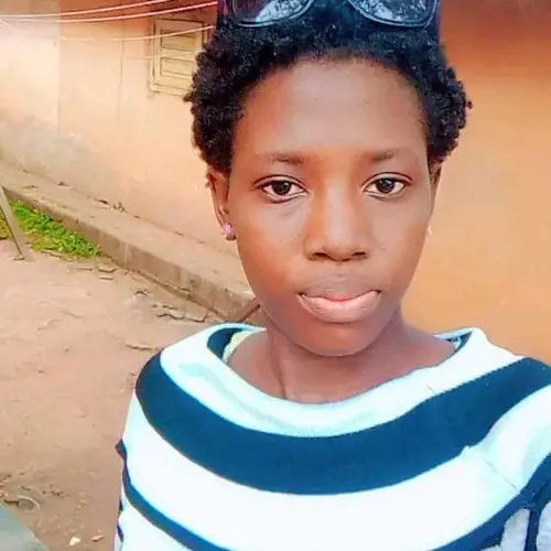 Abena mboe nativité Maëva
