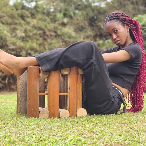 LAURAINE NOAH 
