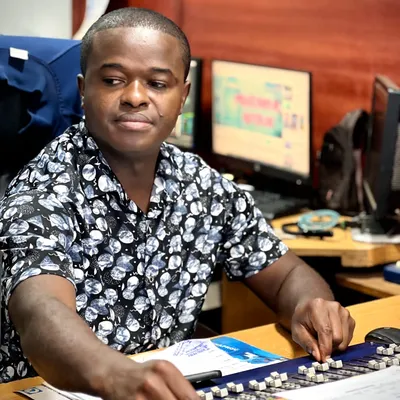 Le Roi Salomon ESSANA (Royal FM)