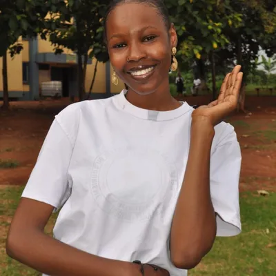 Adama mandiya