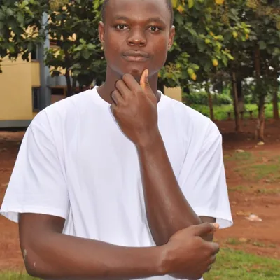 Mbufung  Samuel Tah 