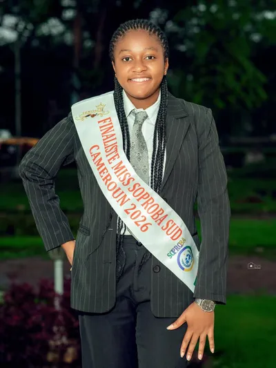 Gabrielle Eyenga , 1m70 , 19ans , 58kg , 