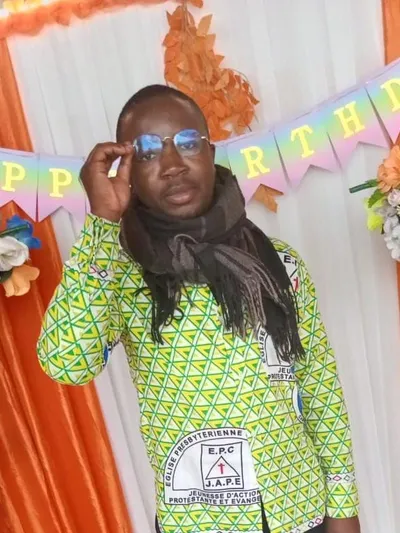 Mbia Rostand 