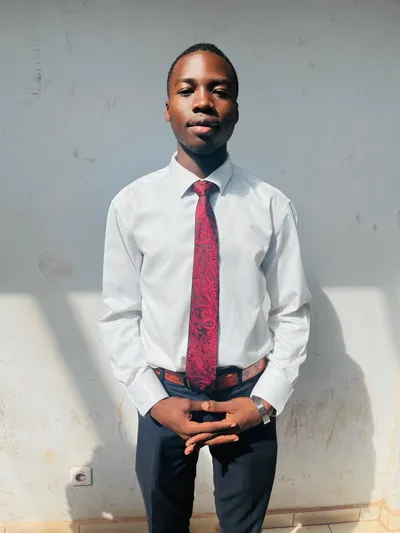 MBELLA FILS JUNIOR ROSTAND