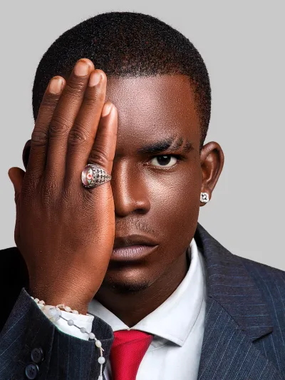 OKAPELLA la main noir