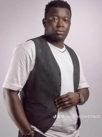 Gedeon Mbia le Communicateur