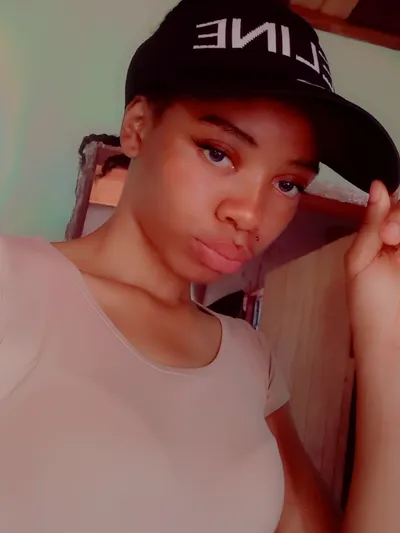 EBASSA-BLANCHE -ORNÉLLA -LESLIE