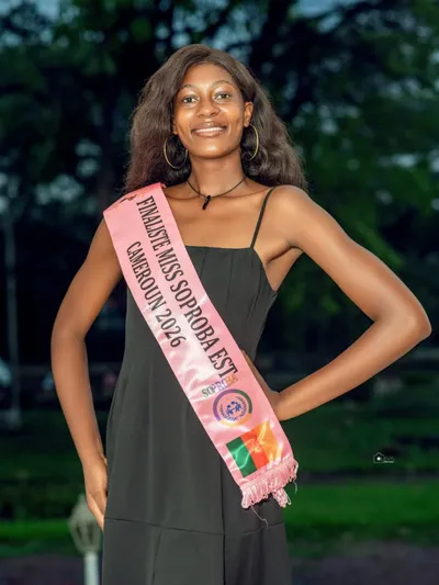 Assomo Priscillia ,  de 19 ans je fais 1,88 pour 63kg,