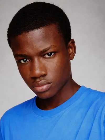  AKONO belinga Alexandre darel , 18ans 1,80 ,61k 