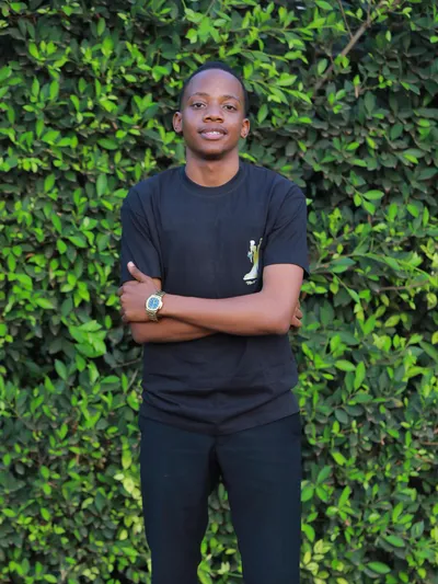 NDZANA NDZANA Johan Lewis