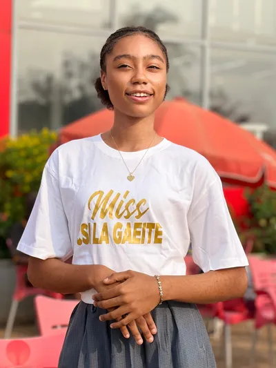 Bernis Nuria ngono ekang