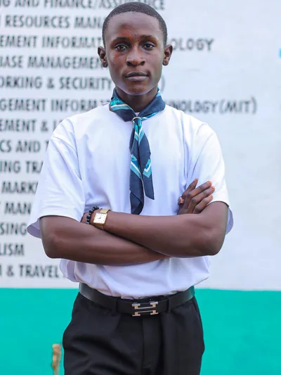 LLOYD FELIX NGOGPA TANINCHE,