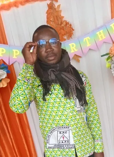 Mbia Rostand 