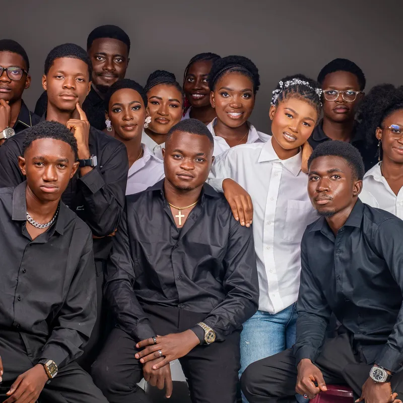 The team❣️.